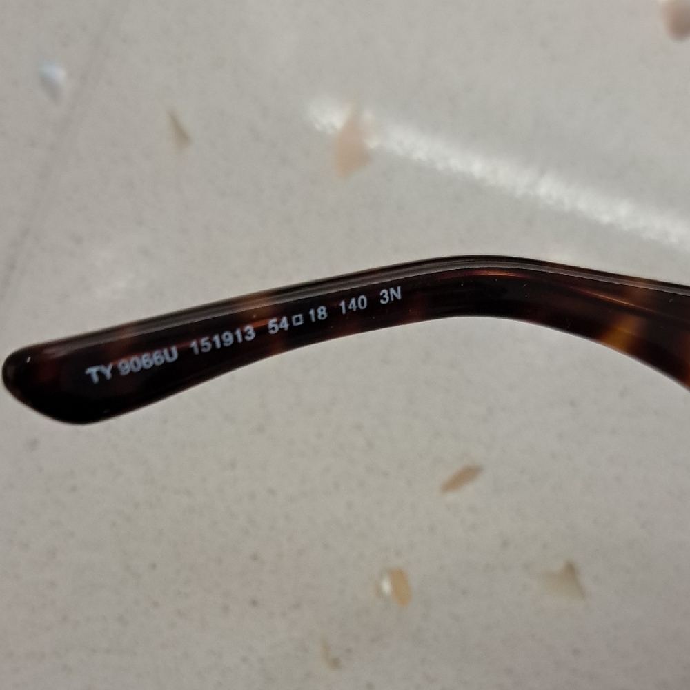 NWT Tory Burch Brown Sunglasses with Orange Case - Picture 9 of 10